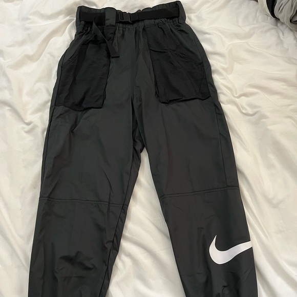 Nike Pants - Nike High Waisted Parachute Pants
